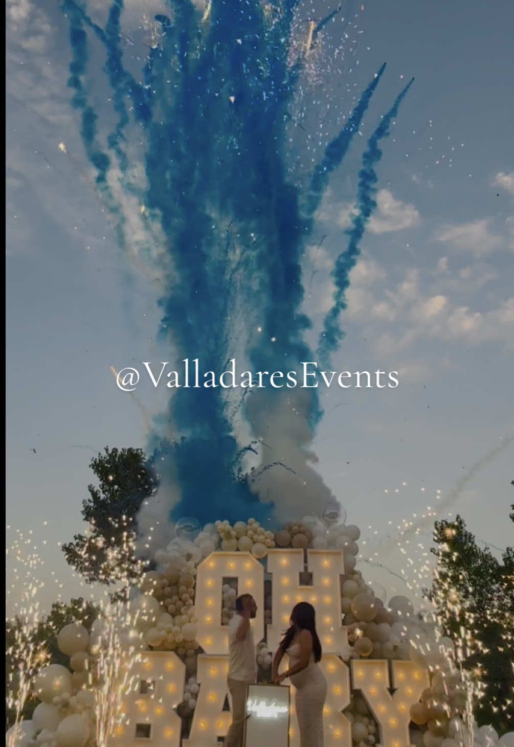 Muchas felicidades a @Karleshion por su bebesito y propuesta de matrimonio! Fue un honor ser parte de este evento junto @POP OF LOVE 🩷🎉   Video completo de todo! 🥰 #genderreveal #revelaciondegenero #karleshion #karladelatorre #fyp 