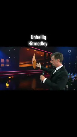 #diegoldenehenne #unheilig #hitmedley #livemusic #liveperformance @Unheilig.Official 