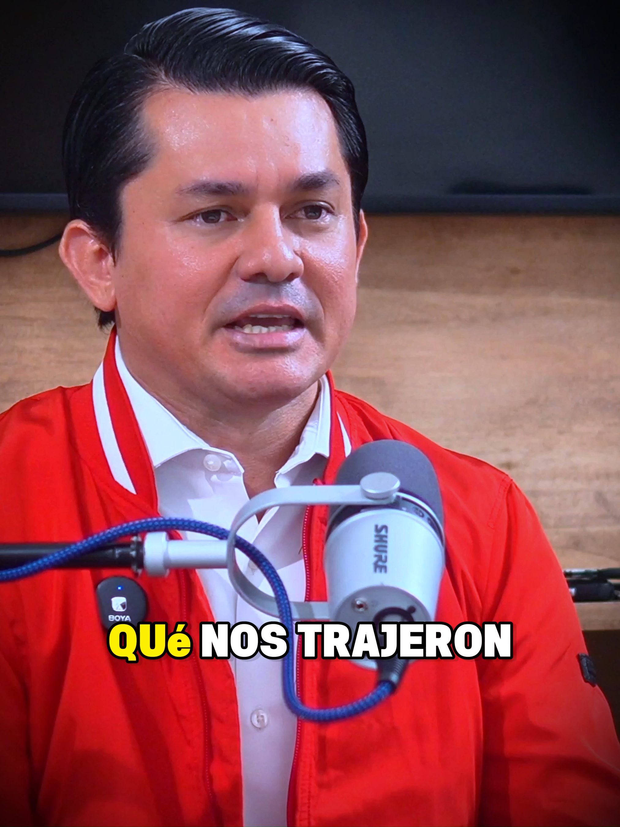 Fabricio Sandoval: ¿Ustedes del Partido Libre son comu nistas? @fabriciosandovalhn  #puntojoven