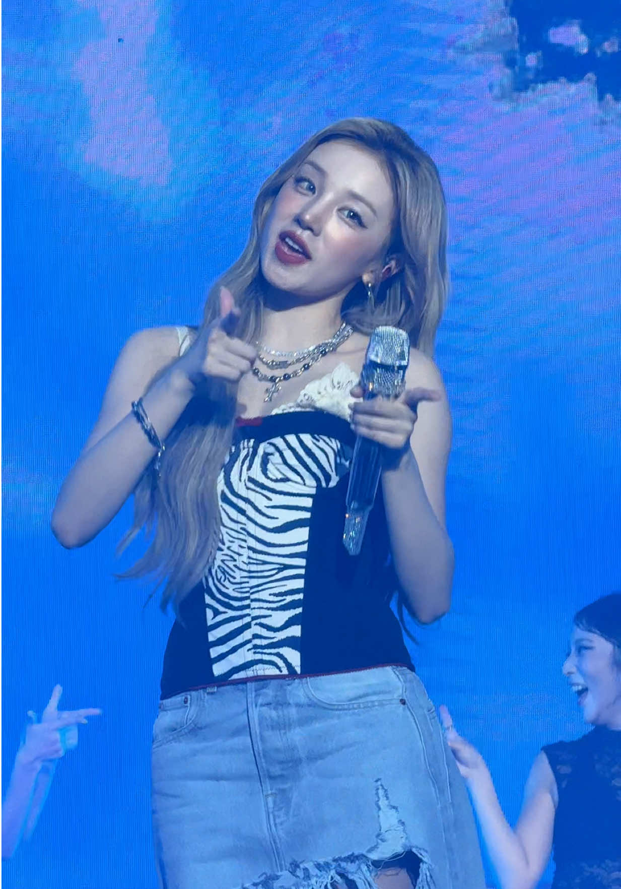 Yuqi Fate. I get my concert tickets from @onetic link in bio #新加坡泡泡岛音乐节 #Bubbling_Boiling #우기 #YUQI #idle 