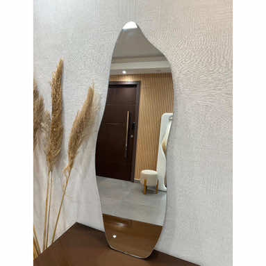 📸✨ Transforme seu ambiente com o Espelho Orgânico Flame! Com design moderno, curvas elegantes e acabamento polido lapidado, ele é perfeito para quartos, salas, halls ou salões de beleza. Disponível nos tamanhos 115cm, 110cm, 90cm e 80cm! 🛍️ E o melhor: está em promoção por tempo limitado! ✅ Alta qualidade ✅ Design sofisticado ✅ Entrega rápida 📌 Garanta já o seu – Link na bio! 🔖 Hashtags: #EspelhoOrgânico #DecoraçãoDeLuxo #EspelhoModerno #DesignInterior #CasaDecorada      