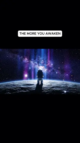 🌌 Awakening Means Losing Who You Thought You Were 🌌 The more you awaken, the less you fit into boxes, stories, or identities. ✨ You dissolve into the unknown — not losing yourself, but rediscovering your true Self. 💫 What seems like loss is really freedom, as the shadow can no longer control you. This is the path back to the heart of the universe… to infinite love. ❤️‍🔥 #alanwatts #awakening #mindsetshift 