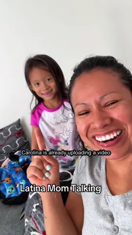 #creatorsearchinsights my daughter thought ppl are sharing my videos but I’m the one who is sharing all my videos😂😂# #latina🇲🇽#twinmama#sharingvideos