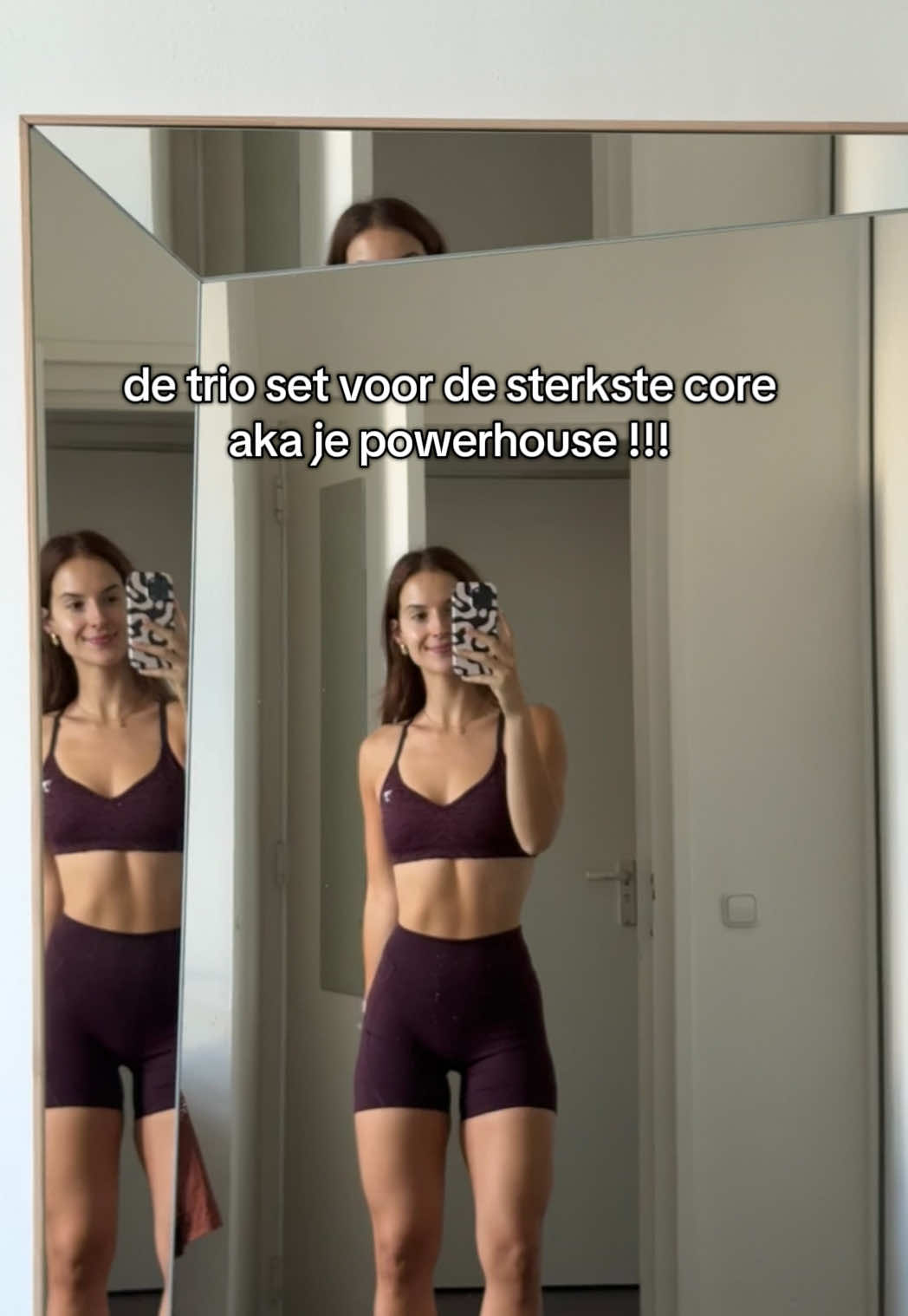 je core houdt je lichaam bij elkaar dus vergeet hem niet te trainen schatten! hier mijn go go core workout! 