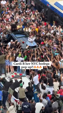 the crowd??? woah #cardib #nyc #bodegabaddie #elfanum #washingtonheights 