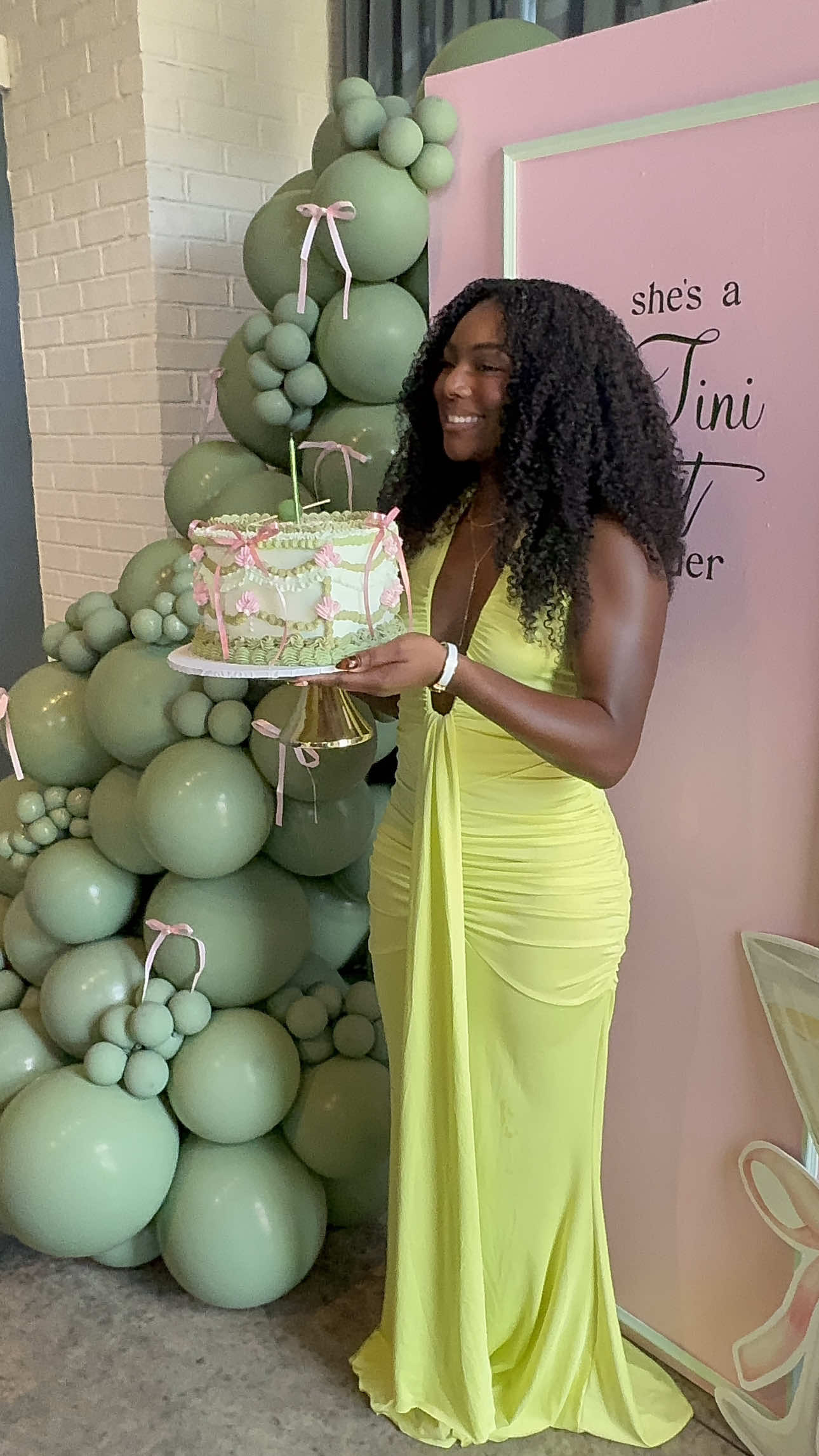 My daughters 25th birthday brunch celebration #atinibitolder #birthday 