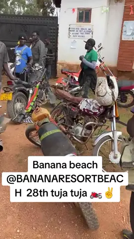 Banana resort beach🏖 jinja tuja tuja 28th #bikermugisher5 #bikers #bikersoftiktok #kavumacustomz #mugisher5  Alienskin ug vs Chameleon