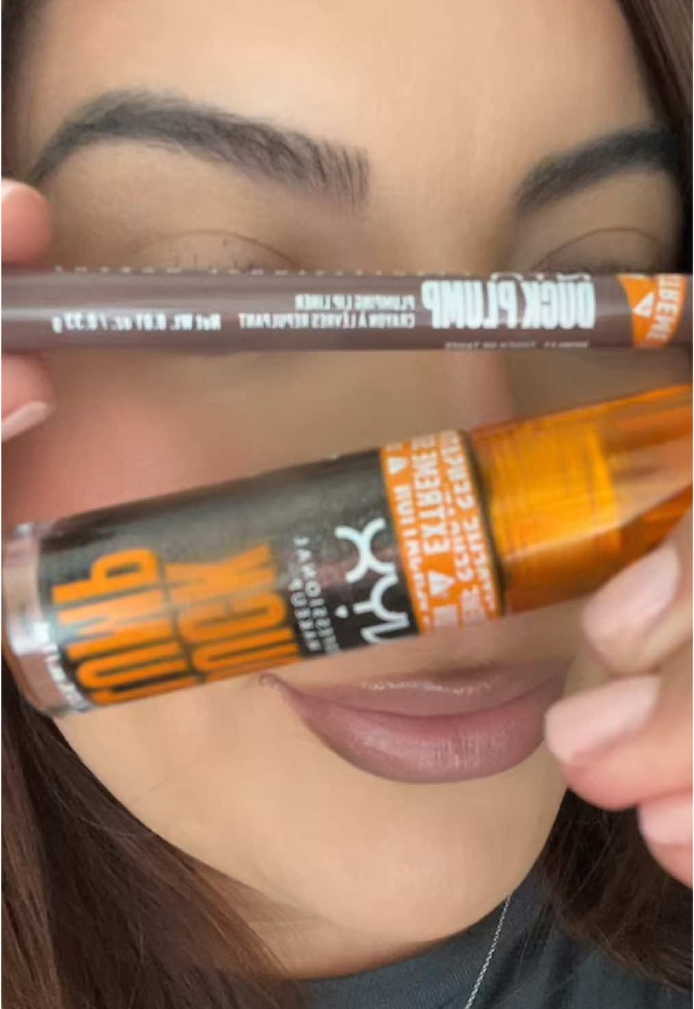 Trying out the @NYX Professional Makeup DUCK PLUMP liner and gloss. Have you tried ?what do you think ?#nyx #lipgloss #lipliner #lipcombo #lipsync 