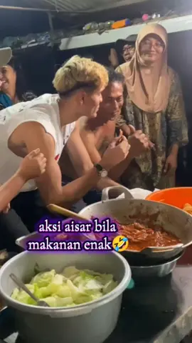 aksi gk boleh lupa bikin ketawa😆 @AisarSultanMalaysia @AisarKhaledd 