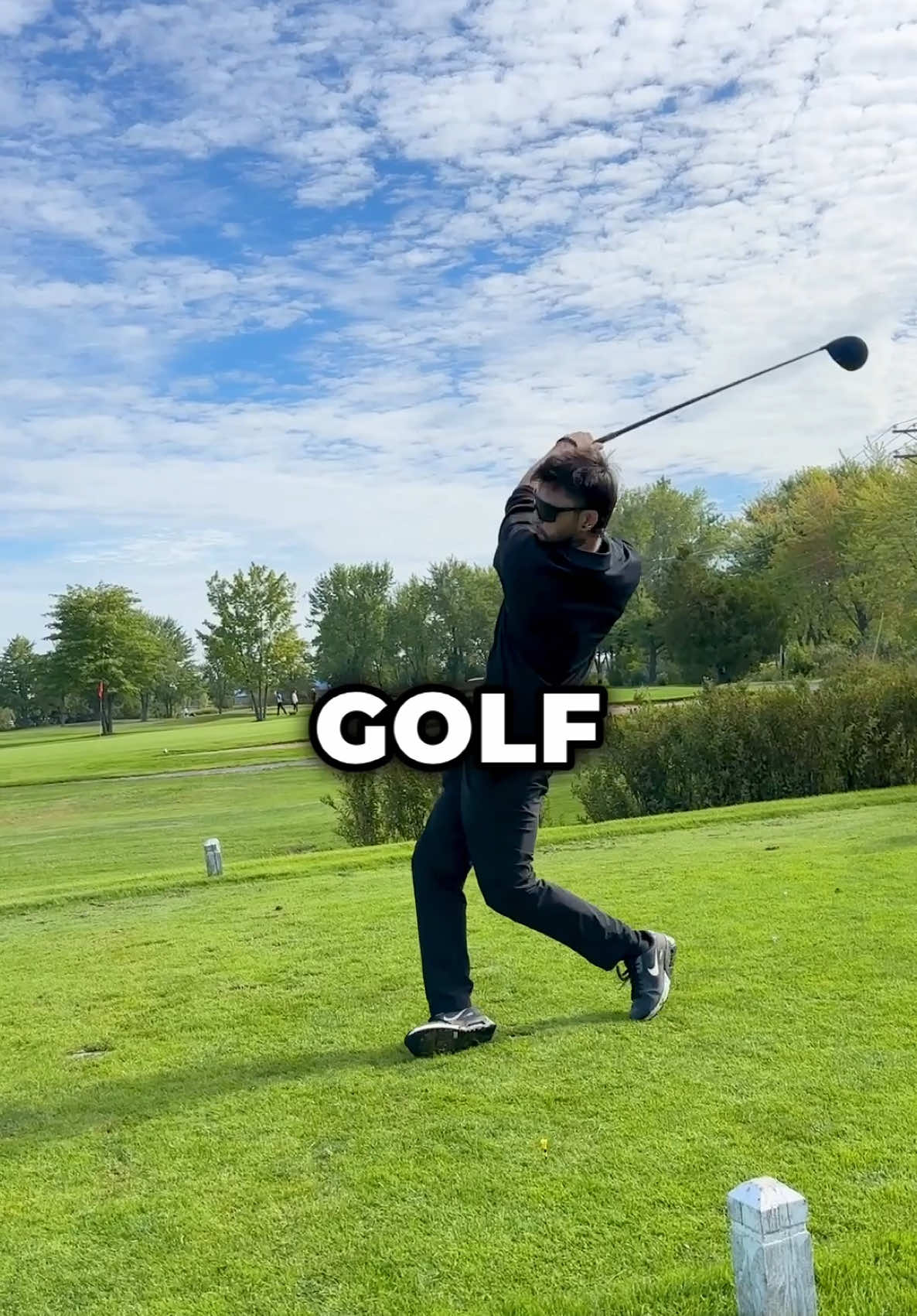 On vient tout juste de conclure notre 3e tournoi annuel au Golf de Mirabel! 🏌🏽‍♂️  Cette année, on a battu des records avec 26 membres de l’équipe présents, la plus grosse participation en trois ans 🙌🏽 Avec 6 équipes formées pour jouer en mode Vegas, on avait de tout : des pros, des débutants mais surtout beaucoup de plaisir 😎  C’était l’occasion parfaite pour l’équipe de s’intégrer et connecter en dehors du travail 🤝🏽  Encore une fois, une réussite totale! Et c’est clair qu’on sera de retour ici l’an prochain 💯  On donne un coup 👊🏼 #ondonneuncoup 