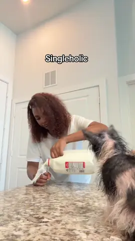 (Somebody was there to catch her) 😭