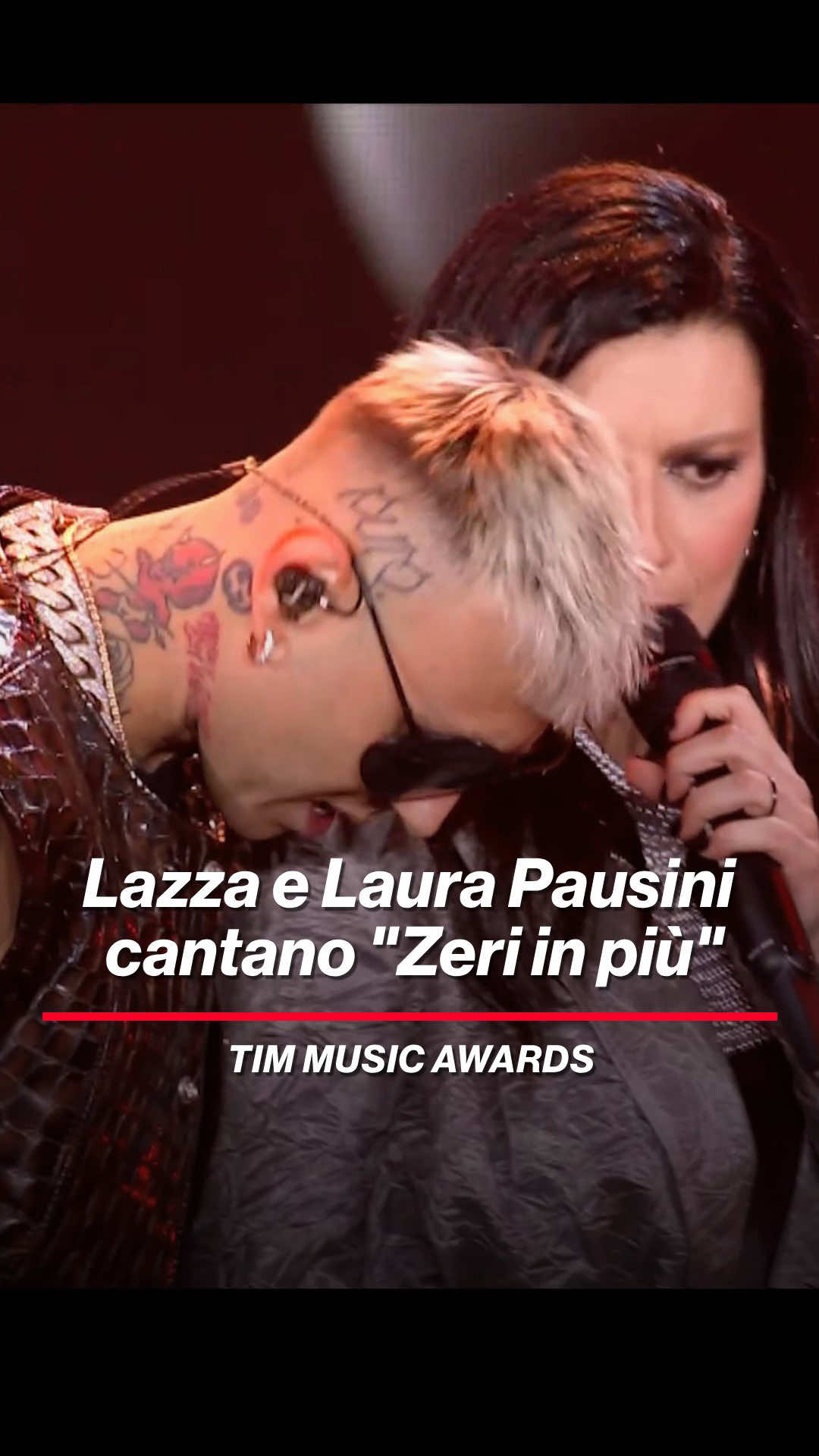🎶 Guardami ora Prega per me se morirò sarà da icona 🎶 Lazza e Laura Pausini cantano 