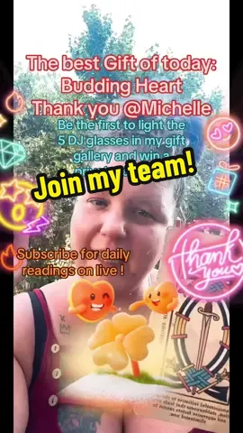 Michelle, thank you for this wonderful Gift sent in my LIVE! I don’t think I even seen them all lol .@Michelle #LIVEIncentiveProgram #MyLIVEJourney #PaidPartnership #psychicmedium #tarot 