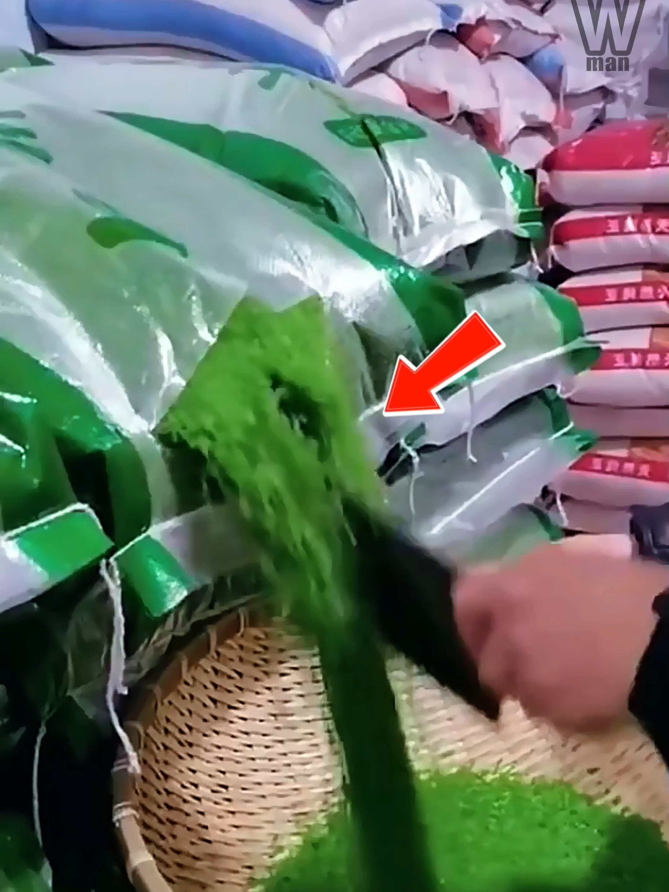 لماذا يُعد الأرز الأخضر من أغلى الأطعمة في العالم؟ 🟩🍚