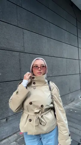 Got my hands on the bershka trench and I had to use this sound IMMEDIATELY #bershka #trenchcoat #autumnoutfits #trenchcoatoutfit #outfitinspo @BERSHKA 