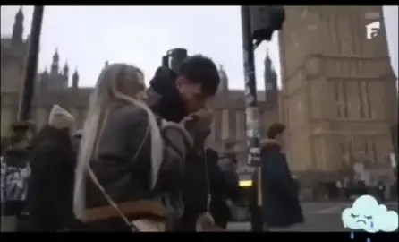 Vă rugăm nu mai veniți cu urăŕi de tipul 