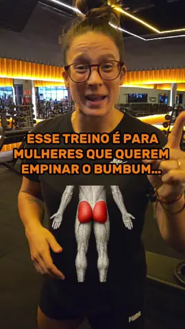 TREINO PARA EMPINAR O BUMBUM! 🔥 Quer deixar o bumbum mais arrebitado e durinho? Esse treino é perfeito para ativar ao máximo os glúteos e ainda aumentar o gasto calórico com picos hormonais e metabólicos! 💥 Bora sentir aquele “stress” muscular que traz resultados? 💪🍑 👇 Segue o passo a passo 👇 1º BLOCO 🏋️‍♀️ 🔁 3 ROUNDS 10x Senta e levanta no banco com peso bem pesado 🏋️‍♀️ 12x Agachamento com insistência (foco na ativação máxima!) 🔥 2º BLOCO 💥 🔁 3 ROUNDS 8x Sobe e desce do banco (capricha na força do glúteo!) 💪 8x Elevação de quadril unilateral (uma perna por vez – ai que queima! 🔥🍑) Obs: Termine todos os movimentos de um lado antes de trocar para o outro! 3º BLOCO 🌟 🔁 3 ROUNDS 10x Afundo com o pé da frente no step (cada perna 🚶‍♀️) 8x Reverse lunge alternado com o pé no step 🚀 Gostou desse conteúdo? Então não esquece de seguir a gente para mais dicas! 💕👉