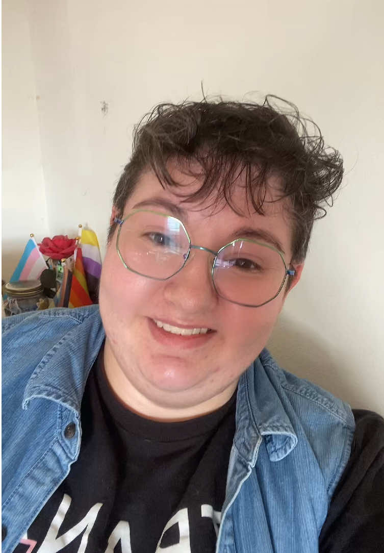 SOS to my girls, gays, and theys! Where are you??? #forthegirlsandgays #girlsgaysandtheys #transcommunity #nonbinarytiktok #queertiktok 
