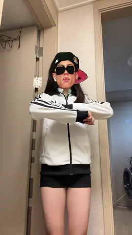 나이 왜 속임;;#떡상떡상떡상떡상떡상떡상떡상떡상떡상떡상 #flypシ 