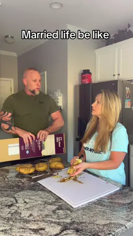 Help guys, what’s the right awnser here? #marriedlife #marriagehumor #couplescomedy #couplesoftiktok 