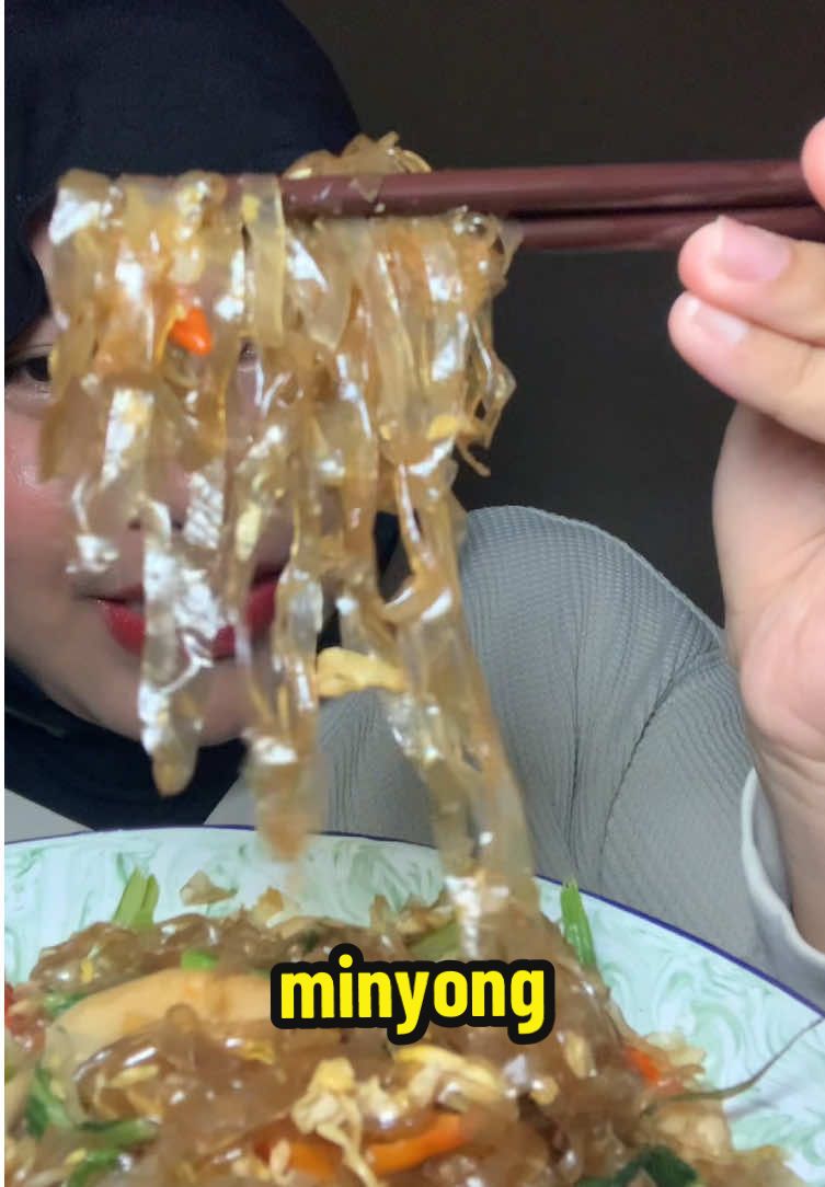 review minyong mi ganyong #minyong #mukbang #fyp #viral #reviewmakanan 