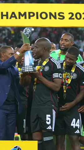 ☠️ 4 in a row Champions 🏆 ⚫️⚪️🔴⭐️ #orlandopirates #foryou #fyp #Viral #sportsontiktok @Stellenbosch Football Club 