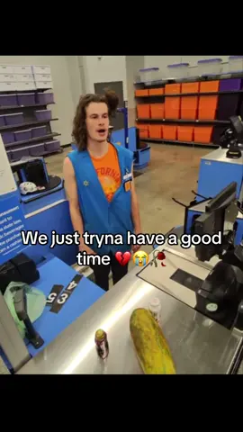 Bro got ptsd 💔#fyp #tiktok #walmart#walmartfamily #hahah 