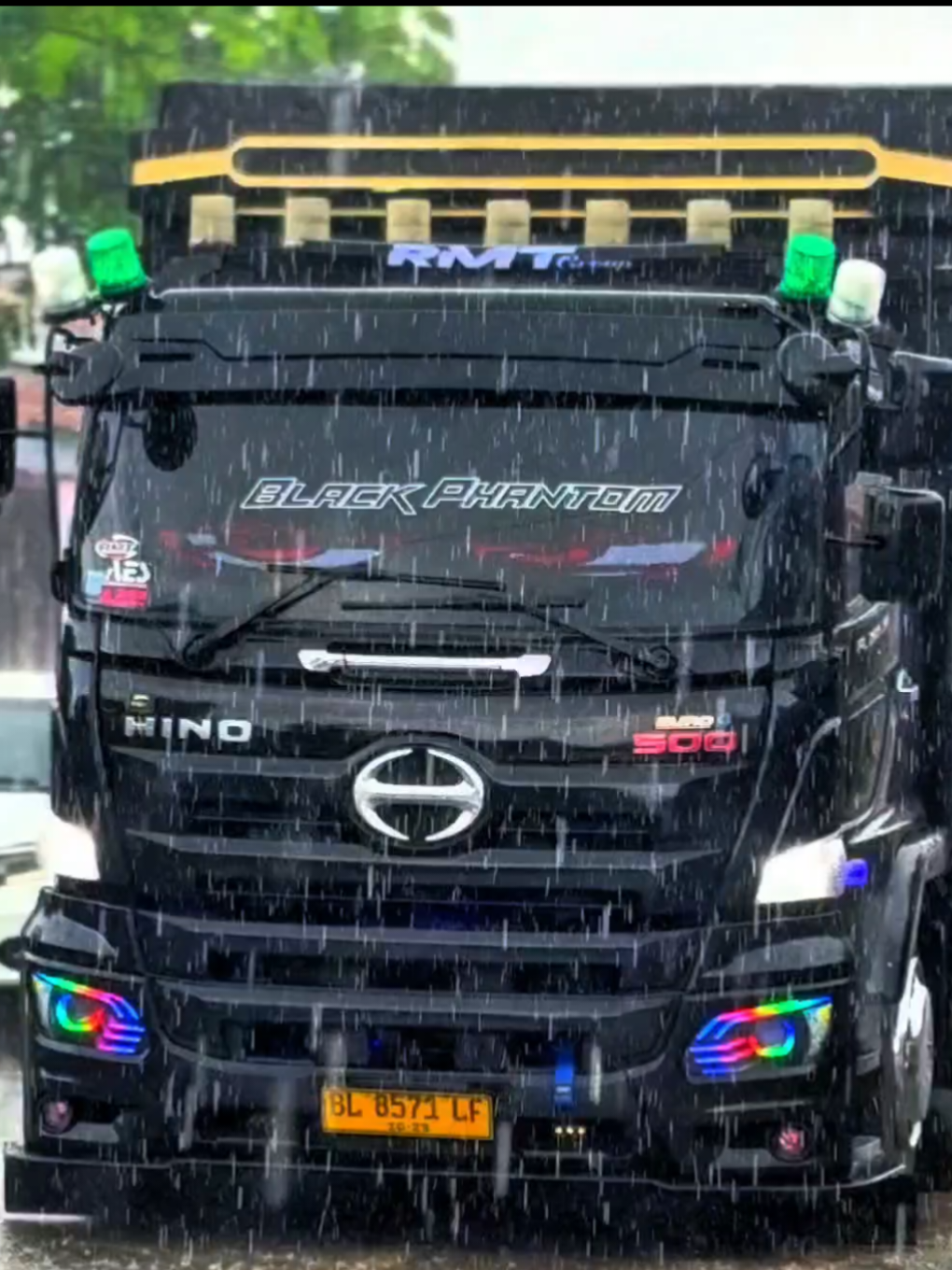 🥶🥶 @Nanda pratama46  @ishaq_M 99 #RMTGROUP #iphone15pro #black_phantom #promoseruweekend #THULE 