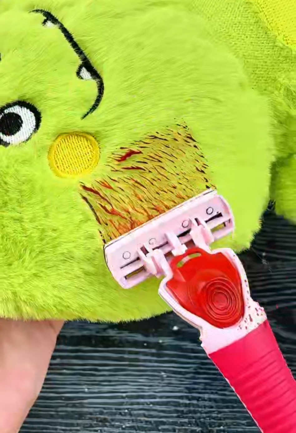 If you want a super bald puss 😍 #BodyTrimmer#BikinTrimmer#Trimmer#hygienetips#DealsForYoyDays#TiktokFinds#TiktokMadeMeBuyIt#backtoschoold