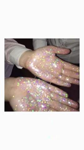 7:07 || glittery.  #reachtherightaudience #moodboard #moodboardaesthetic #viral #girlblogger 