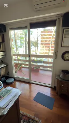“Llegaron los días lindos ☀️, frescos y con calorcito. Nada mejor que abrir tus puertas y dejar entrar el aire natural 🌿. Con nuestros mosquiteros vivís el verano tranquilo y sin preocupaciones 🦟❌. 💬 Pedí hoy tu presupuesto y asegurá tu mosquitero para esta temporada.” #argentina #verano #buenosaires #