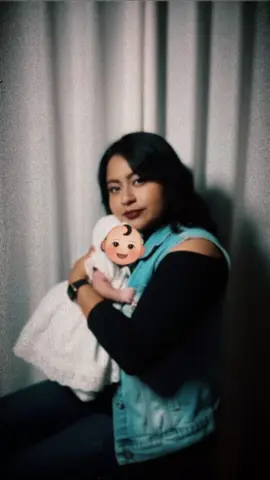 Te ame con mi alma sin conocerte sin saber que serias sin embargo tu me enseñaste a amar, a ser feliz y me diste la oportunidad de ser tu mamá mi bello ángel del cielo 🥰👸🏻🌹🦋#teamo🥰❤️ #lugarseguro❤️‍ #mipersonafavorita😍 