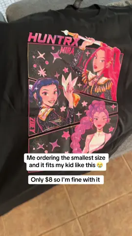 Still a super cute tee and it's on SALE right now #huntrix #kpopdemonhunters #kpopdemonhuntersrumi 