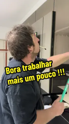 Pintando a casa pq aqui a gente não para !!!