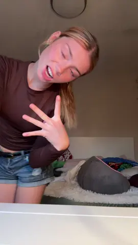 ✌️