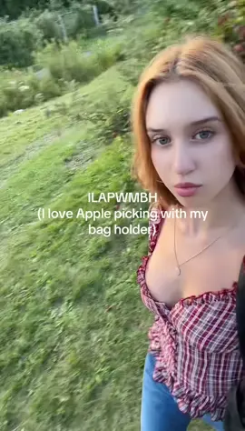 He’s so helpful and loving 😛❤️#ilovemybf #applepicking #fyp #Relationship #fall 