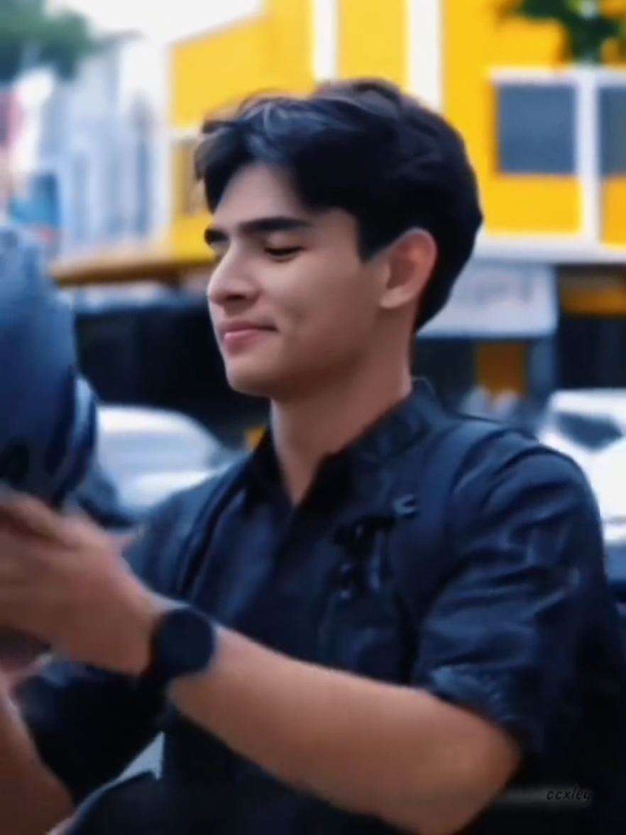 melihat pemandangan indah 1 menit😍 #harryvaughan  #harryadityayusufvaughan  #agz 