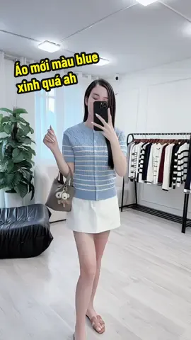Áo mới màu blue xinh quá ah #livehighlights #tiktokviral #thoitrangnu #huonghihi141 
