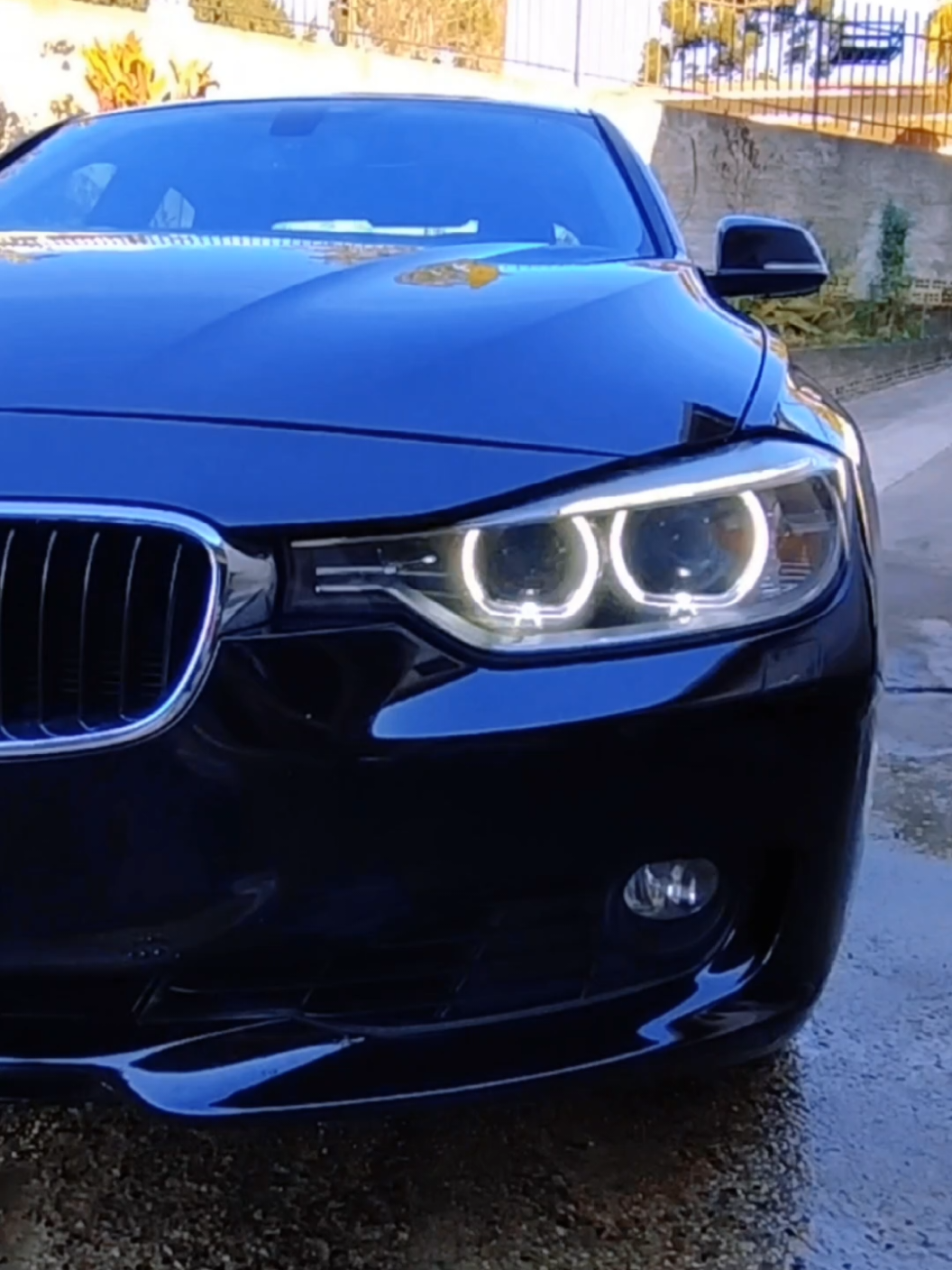 Depois do Lancer veio o Elantra, que era muito bom, mas ficou pouco tempo, porque quando eu era apenas um menino eu fiz aquela escolha que todo menino precisa fazer, e eu escolhi BMW. #gearhead #carros #bmw #bmwmotorsport #madeingermany 