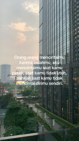 Lalu kenapa aku yang kau buang🙂 #sadstory #fyp #anggisdevaki 
