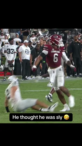 The look away 😂 #southcarolina #vanderbilt #sec #cfb