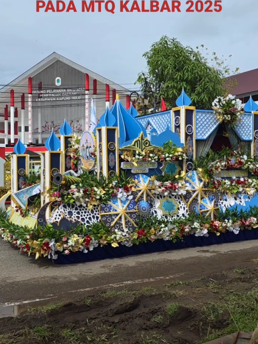 Lomba Mobil Hias pada MTQ XXXIII Prov. KALBAR 2025 di Putussibau Kab. Kapuas Hulu #mtq #mtqkalbar2025 #mobilhias #putussibau 