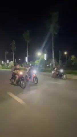 ontop cột đồng hồ. #xuhuong #tregiaiphong #leorank #cđh 