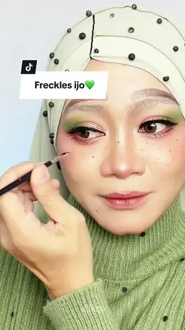 Bolehlah ijo #makeup #freckles 