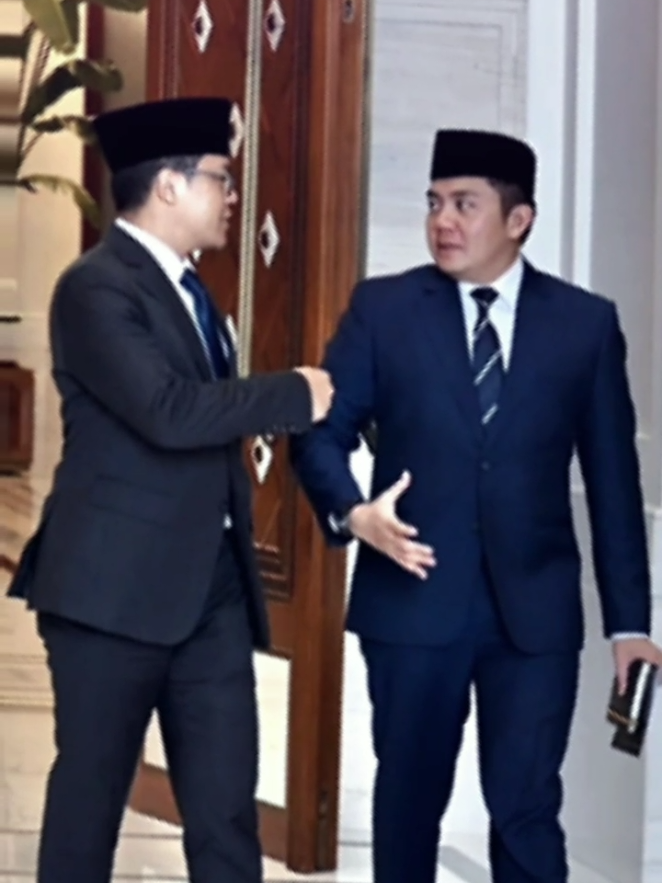 duo favorit 🥰 menlu×seskab💐💐 #CapCut #you #fyp #menlu #sugiono #new #with #teddyindrawijaya #trending 