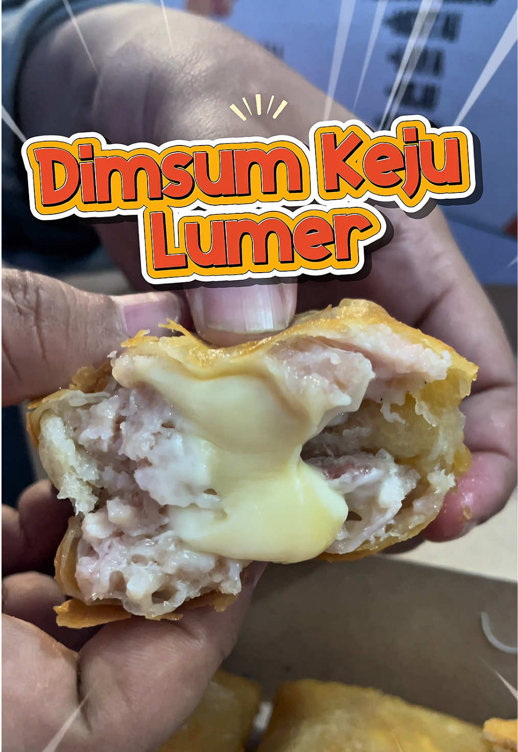 Nyobain menu terbarunya @chick & roll. pekalongan Dimsum Keju Lumer, asli ini enak banget gass cobaiin  #chickroll #dimsum #dimsumkeju #dimsumkejulumer #tahubakso #kulinerpekalongan #dimsumpekalongan #dimsummentai #deviicipicip 