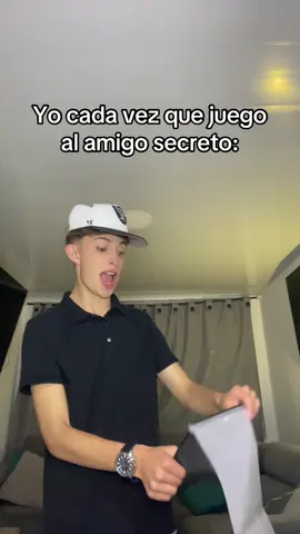 Siempre me dan los peores regalos JJAJAJAJAJ #fyp #foryoupage #amigosecreto #regalo 
