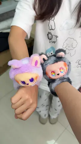 🎉 Get ready to clap and play with our Funny Plush Bracelet!#labubu #creative #plushbracelet #creativetoys #giftideas 
