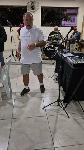 Na festa 🥳.  #tiktok #tiktokviral #tiktokcriador #tiktokfesta #tiktokvideo 
