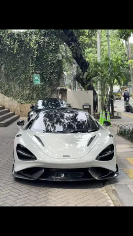 #mclaren #carsoftiktok #carspotting 